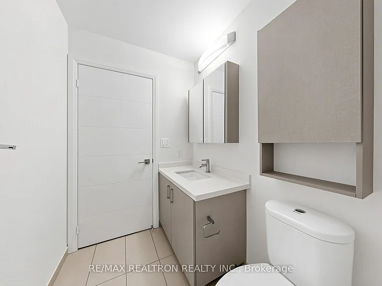 18 Uptown Dr #102 — Photo 27
