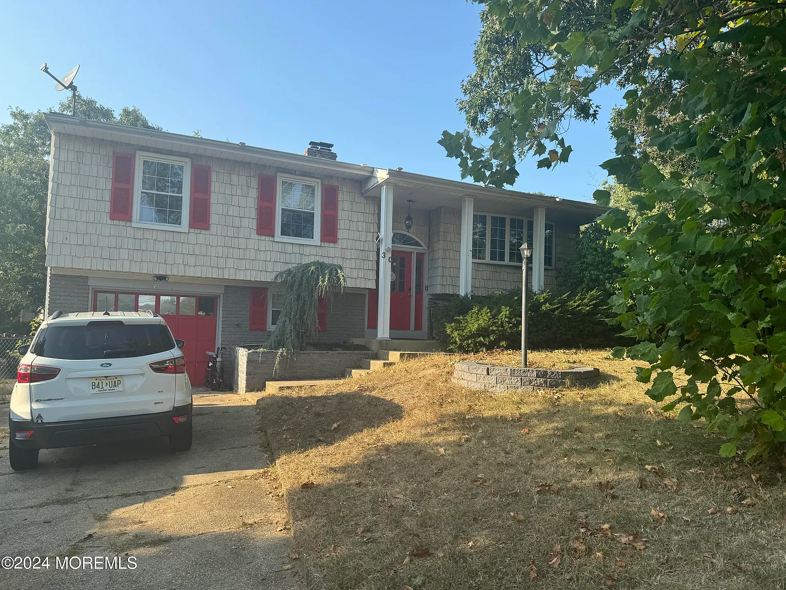 30 Cypress Road photo 1