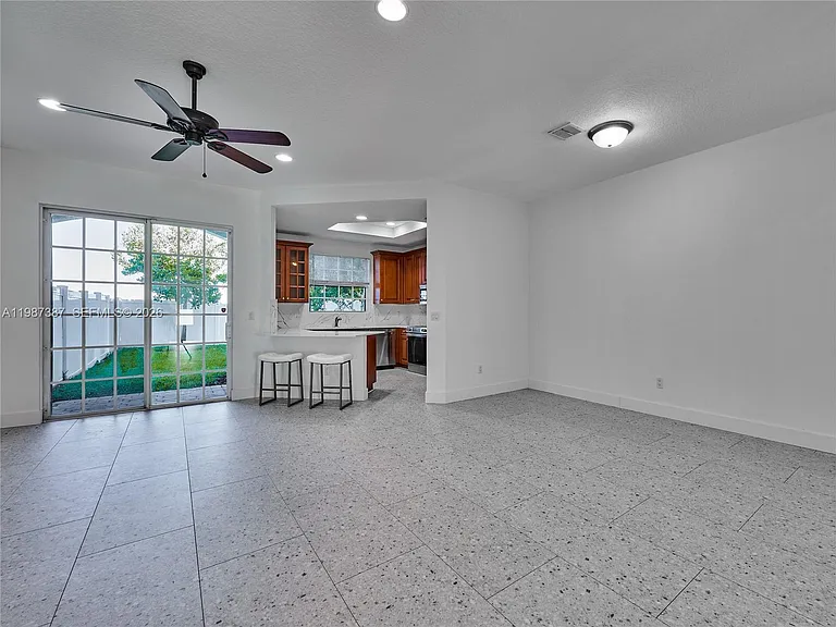 475 Ocean Ridge Way — Photo 7