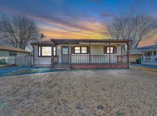 213 Clarendon Ave, Chicopee, MA 01013