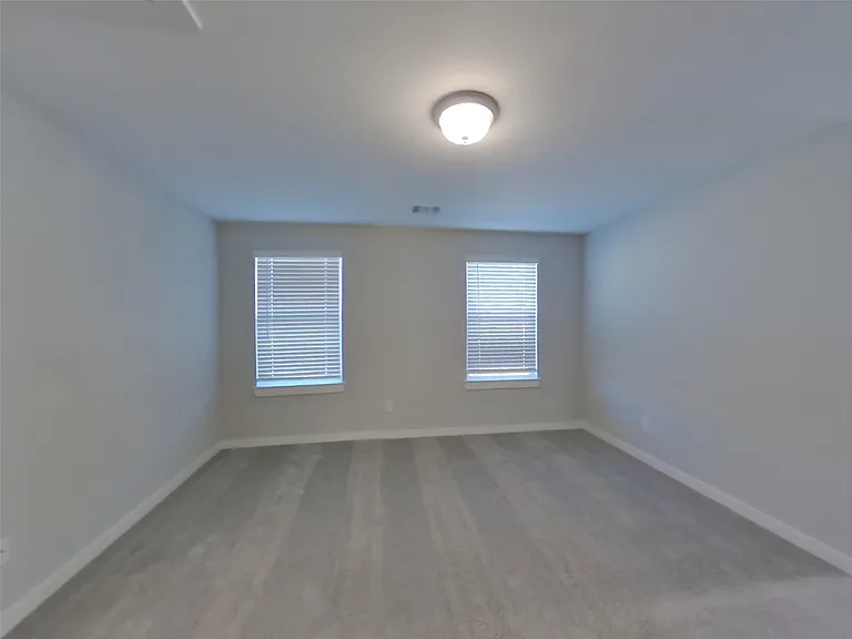 22735 Terrazzo Dr — Photo 2