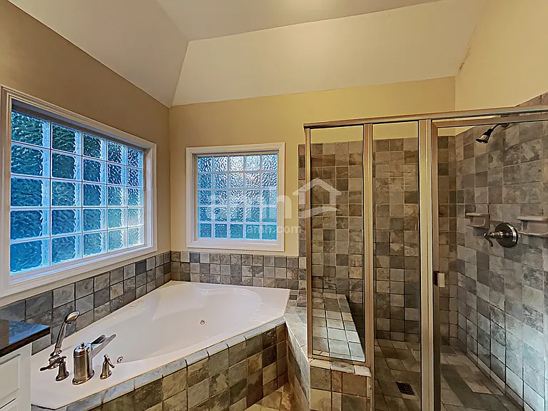 815 Hillcrest Ln — Photo 20