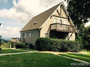 107 Fawns Rst, Black Mountain, NC 28711