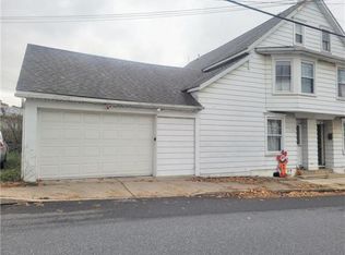 308 W Franklin St, Slatington, PA 18080