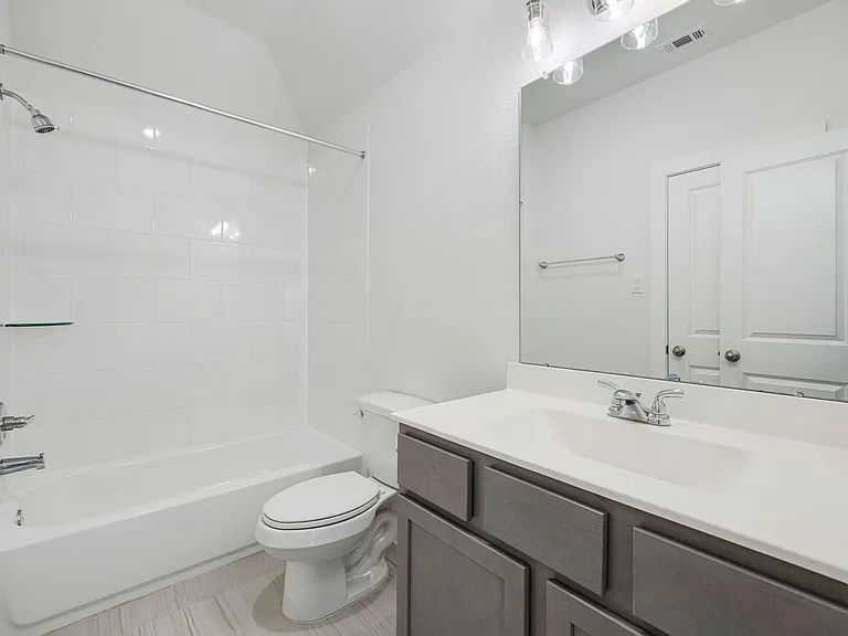 21647 Alberta Forest Cir — Photo 24