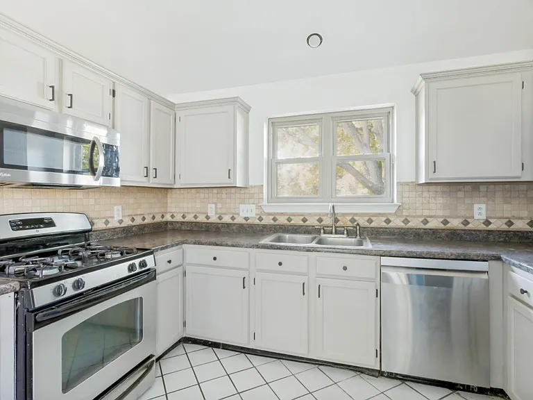 2218 Fuqua Rd — Photo 20