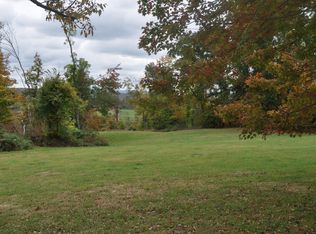 281 Golf Hill Rd, Honesdale, PA 18431