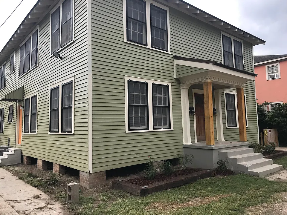 FRONT EXTERIOR OF BUILDING