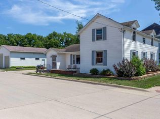 1986 Water St, New Vienna, IA 52065