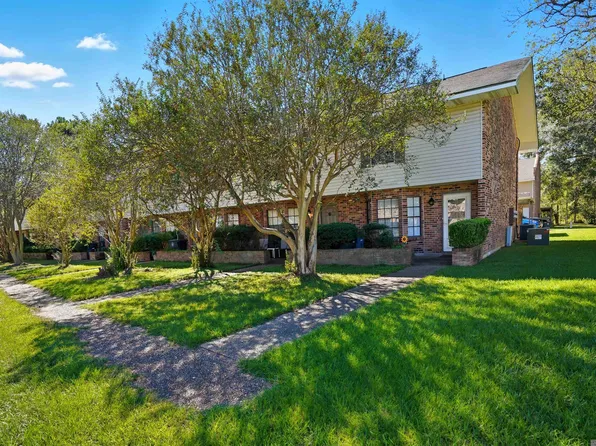 17065 Wax Rd APT H, Greenwell Springs, LA 70739