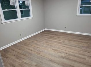 5762 Forest Dr, Acworth, GA 30102