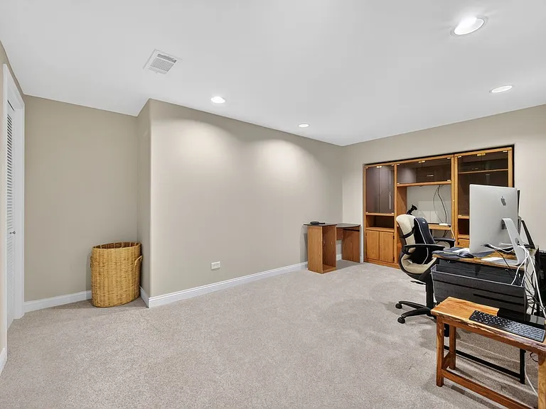 322 Hemlock Ln — Photo 38