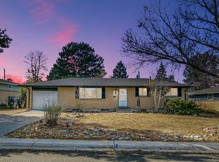 411 S Xanadu St, Aurora, CO 80012