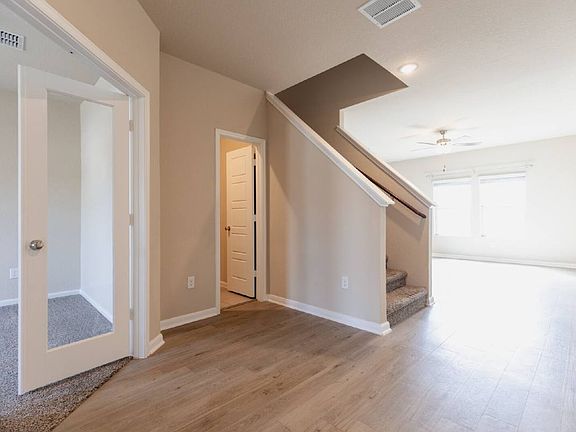4th image of 7026 Vista Loop