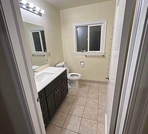 3rd image of 4420 52nd St
