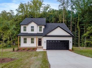 2937 Martin St, Walkertown, NC 27051