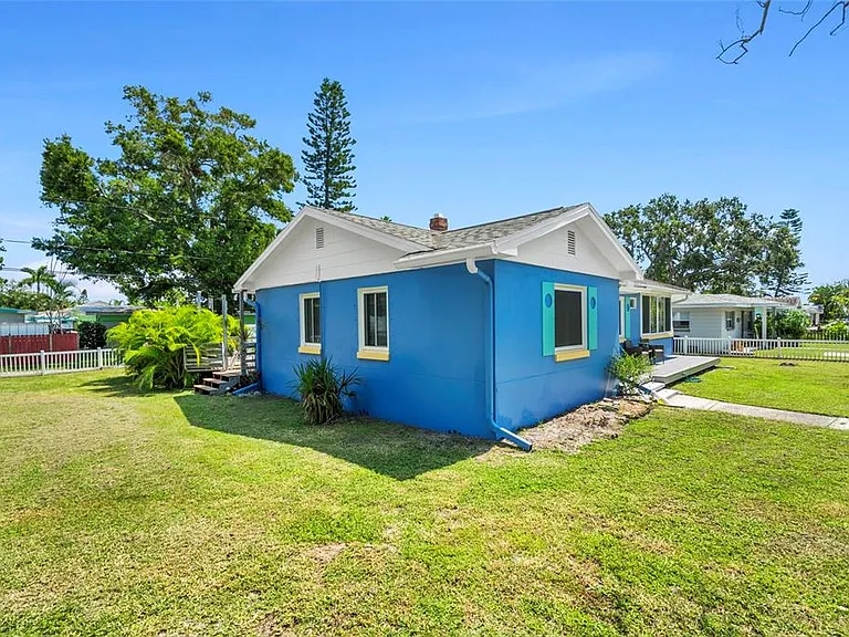 2800 Tifton St S — Photo 63