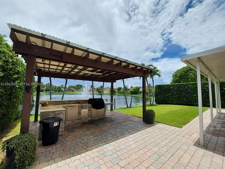 5350 SW 130th Ter #5350 — Photo 31