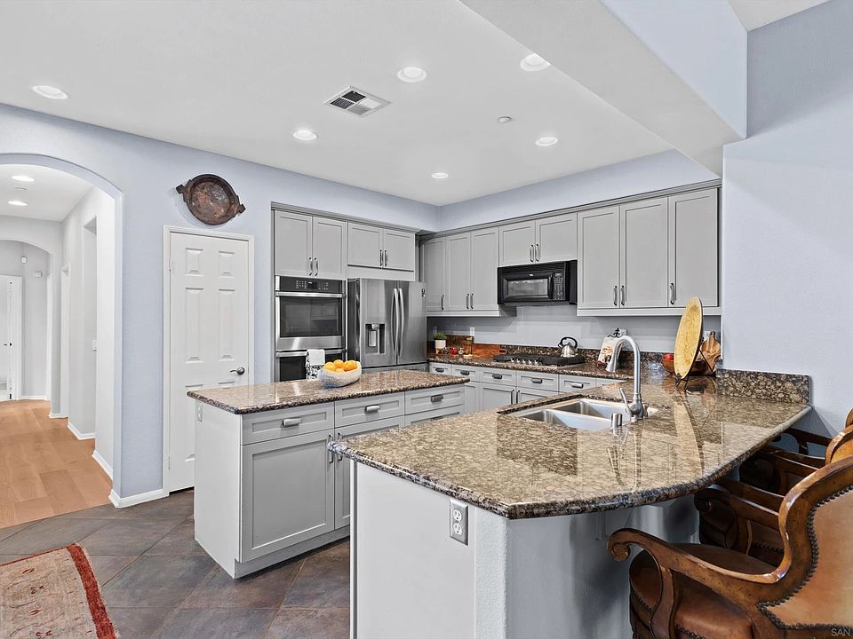 3329 Wild Oak Ln, Escondido, CA 92027 | Zillow