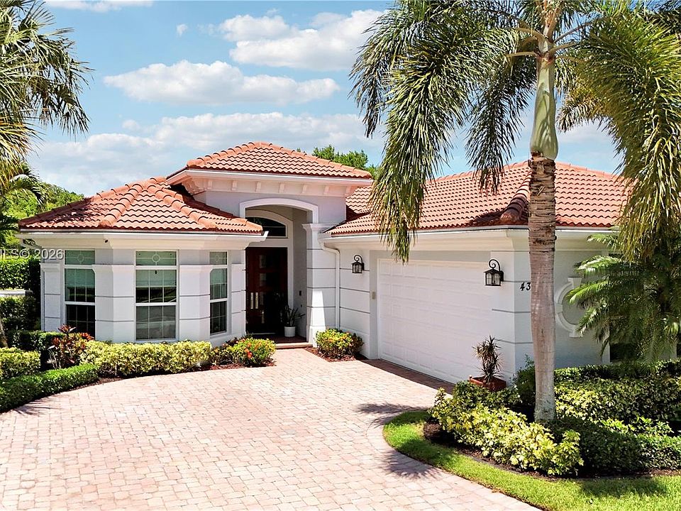 1st image of 431 Castalina Ct