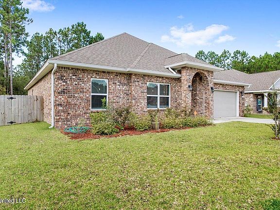 3rd image of 10607 Sweet Bay Dr