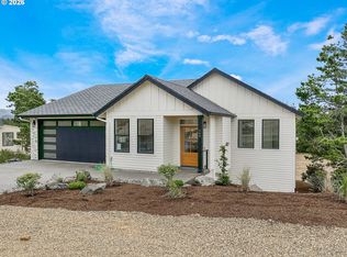 466 Meadows Dr, Manzanita, OR