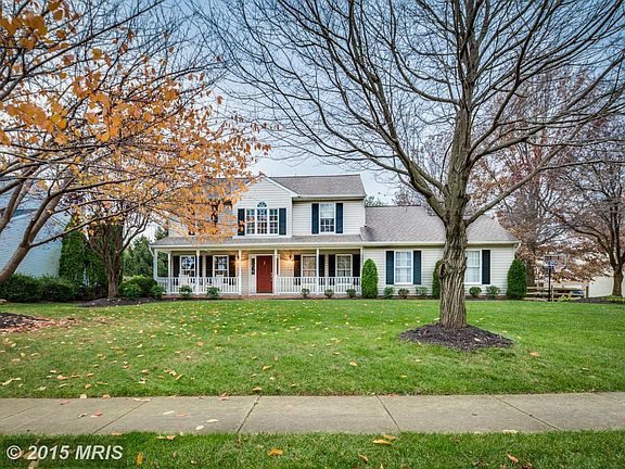 Front Porch Colonial