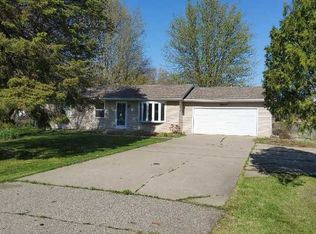 10527 Sprinkle Rd, Vicksburg, MI 49097