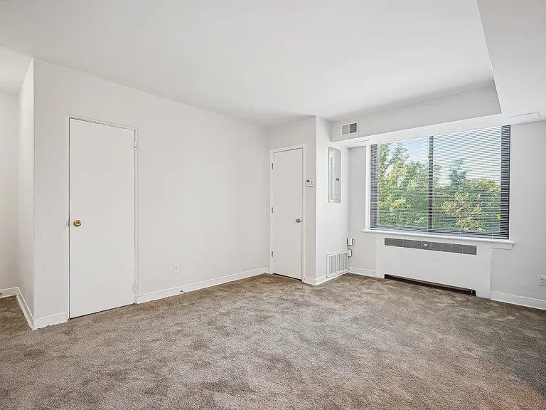 Prince Georges Apartments — Photo 23