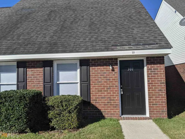 230 Lanier Dr #301, Statesboro, GA 30458