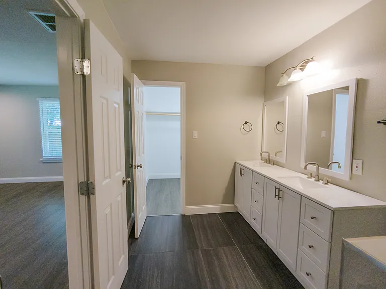 1222 S Peachtree Rd — Photo 23