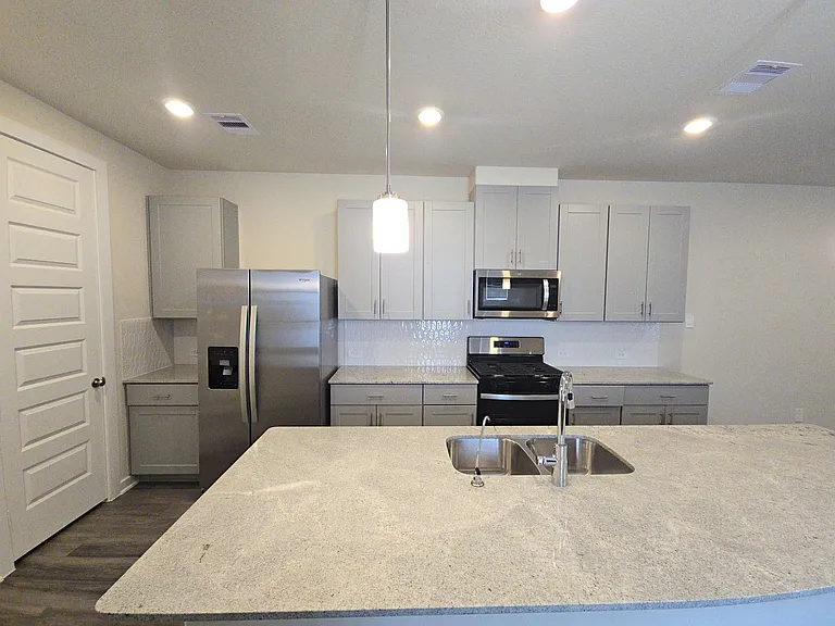 4112 Good Vineyard Ln — Photo 8