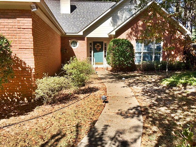 1st image of 2418 Stonewood Dr