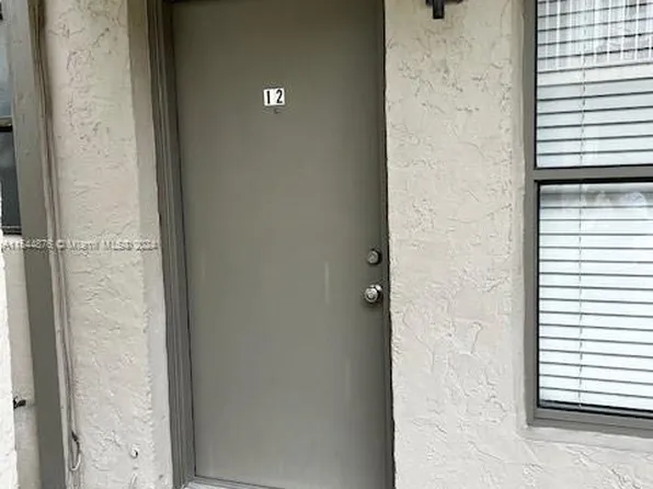 (undisclosed Address), Miami, FL 33193