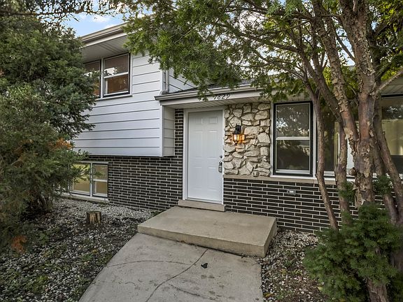 4th image of 7829 W 99th Pl