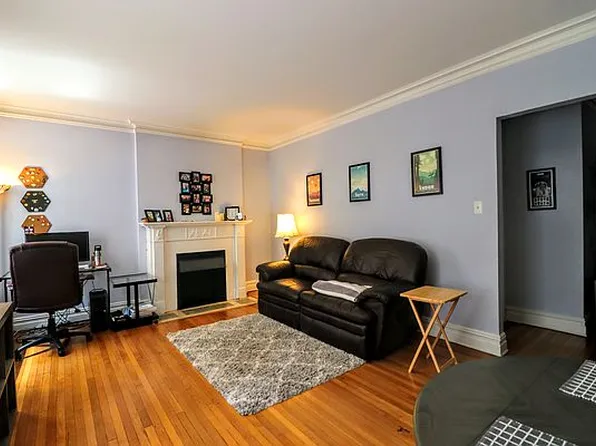 135 W 58th St, New York, NY 10019