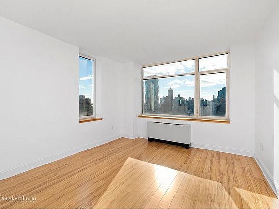 4th image of 1760 2nd Ave APT 28B
