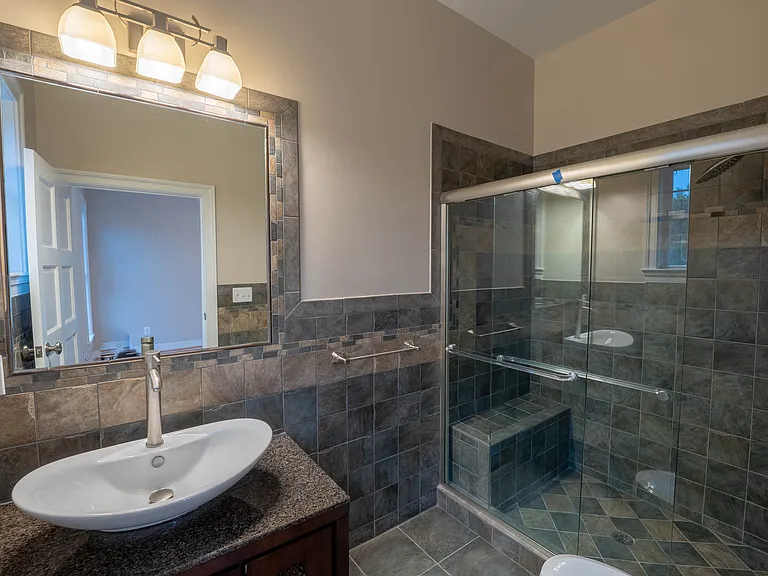 10805 S Glen Rd — Photo 36