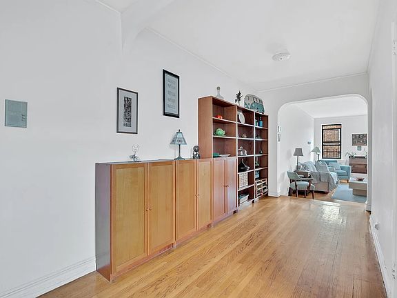 5th image of 45 Park Ter W APT 6G