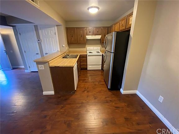 5th image of 2265 Bradford Ave APT 512