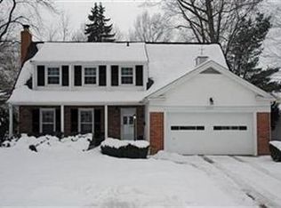 3962 Mark Ave, Rocky River, OH