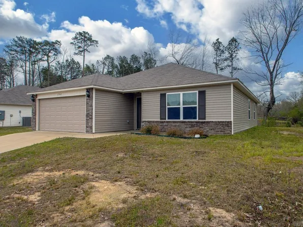 1961 Auburn Hills Dr, Benton, AR 72015