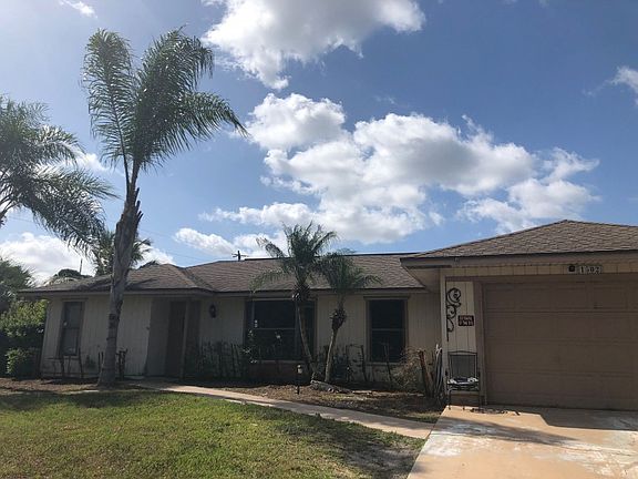 3rd image of 1502 SW Janette Ave