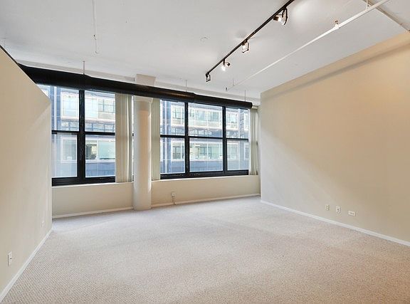 3rd image of 130 S Canal St APT 610