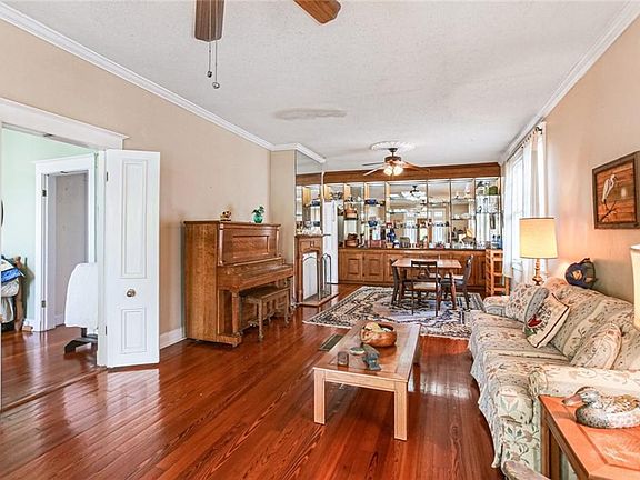 4th image of 258 Metairie Heights Ave