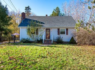 79 Hancock St, Ellsworth, ME 04605