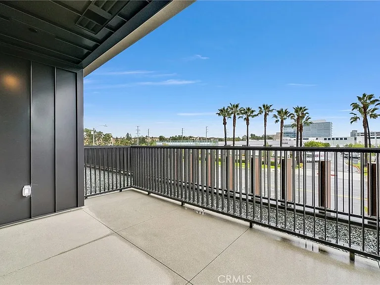 2205 Rivington — Photo 37
