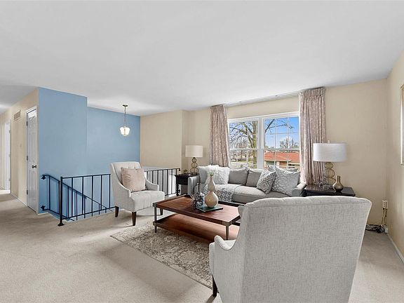 3rd image of 11654 Frontier Dr