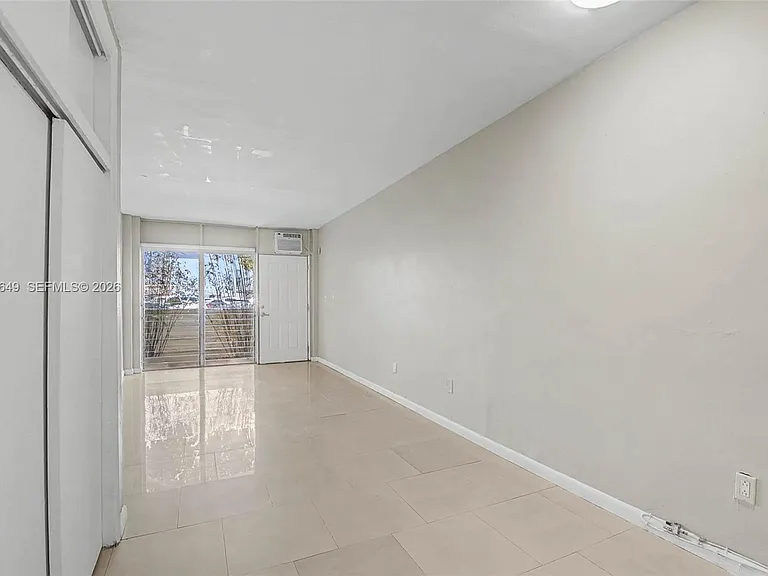 1685 Jefferson Ave #15 — Photo 10