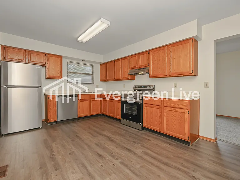 6526 Shull Rd — Photo 5